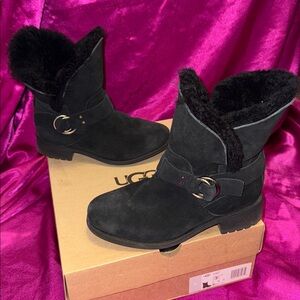 UGG Black Suede winter bodie Ankle Boots with Fur Trim size 7